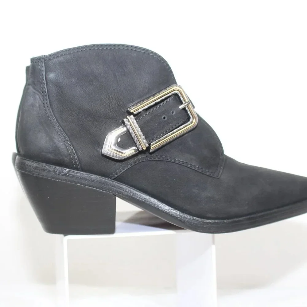 VINCE CAMUTO